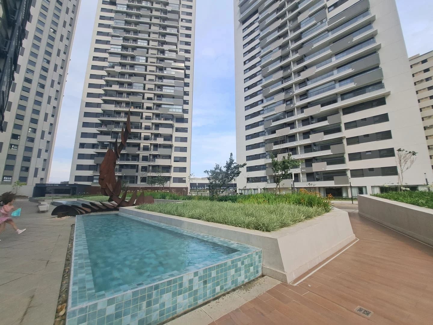 Elegance, Privacy and Mobility at a Prestigious Address